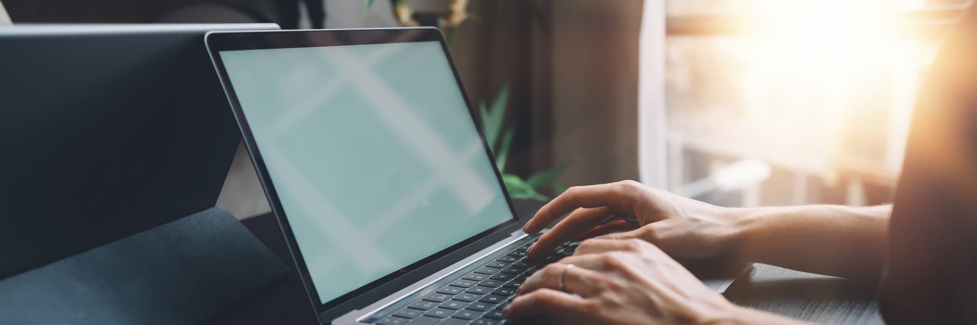 Solicita una cita con nuestra gestoría de transportes en A Coruña